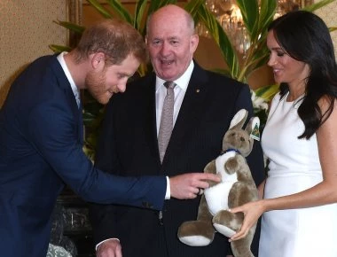 Το μυστηριώδες μαύρο δαχτυλίδι του πρίγκιπα Χάρι και γιατί το φορά (φώτο)